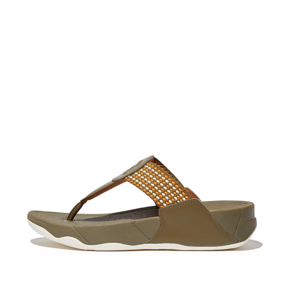 صندل من Fitflop والكستار بمقدمة مدببة
